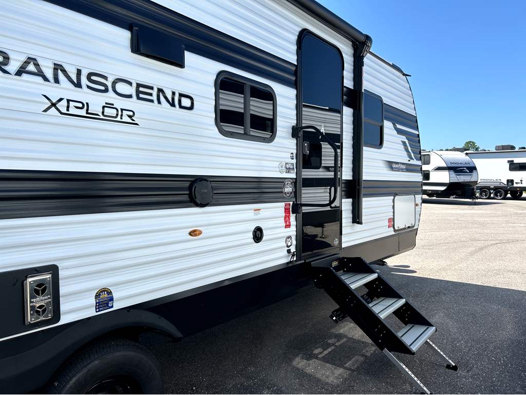 2026 GRAND DESIGN TRANSCEND 27DBX - Image 9