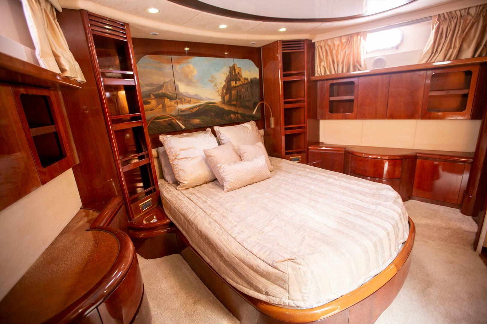 2003 Azimut 74 Solar - Image 9