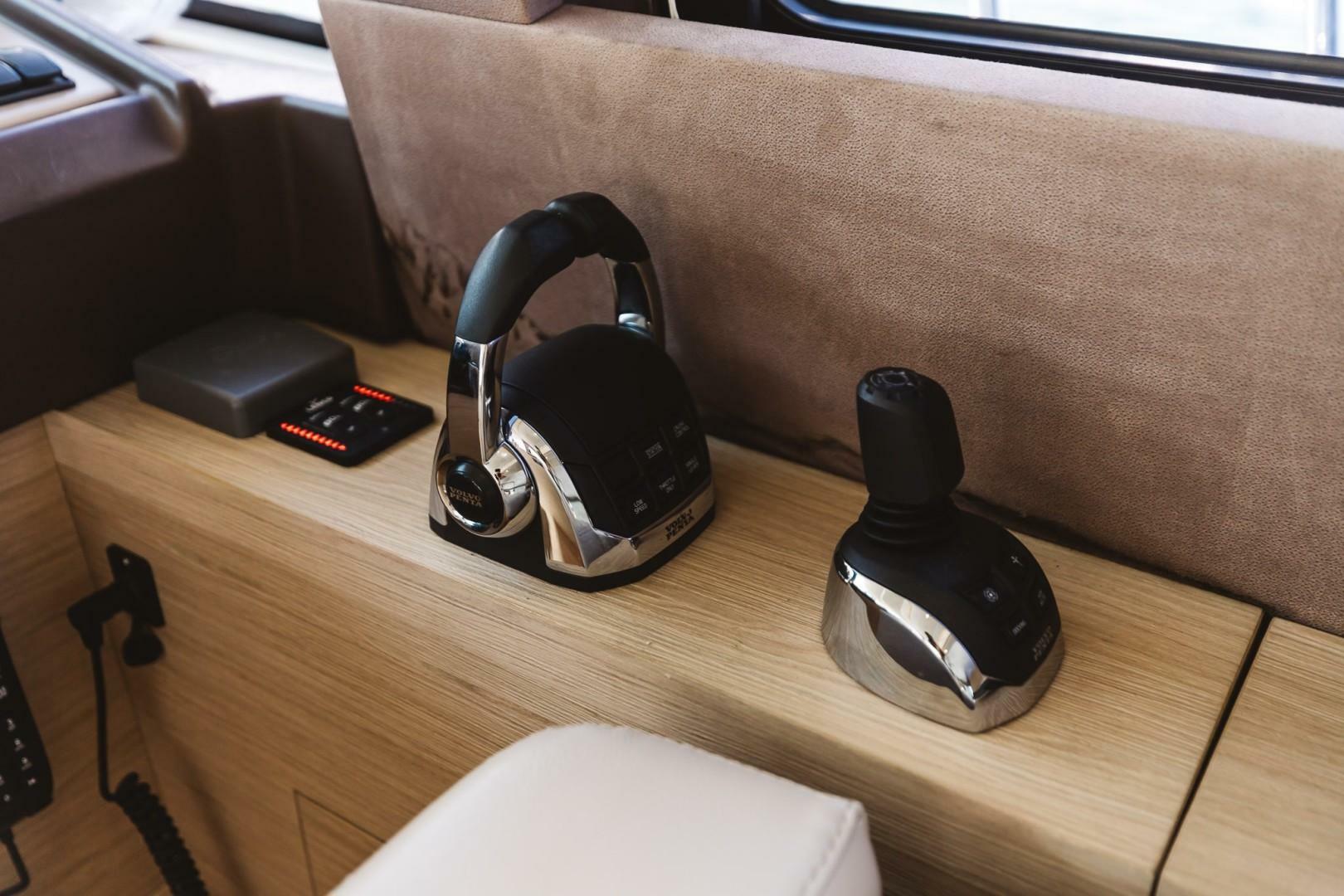 2015 Beneteau Monte Carlo 5 - Image 33