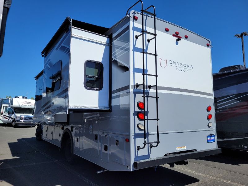 2026 Entegra Coach Esteem XL 32U - Image 2
