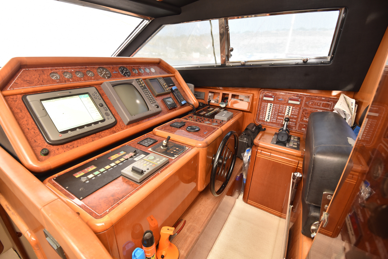 1997 Ferretti Yachts Ferretti 780 Base - Image 12