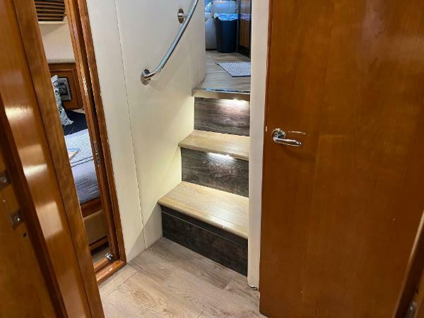 2001 Carver 450 Voyager Pilothouse - Image 49