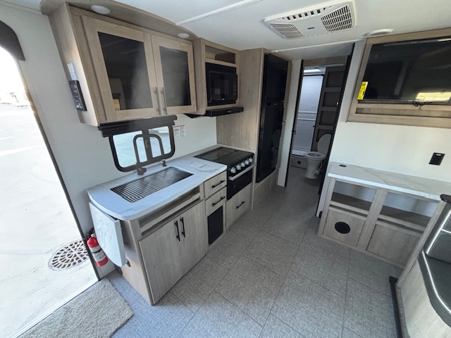 2025 Grand Design Imagine XLS 22BHE - Image 12