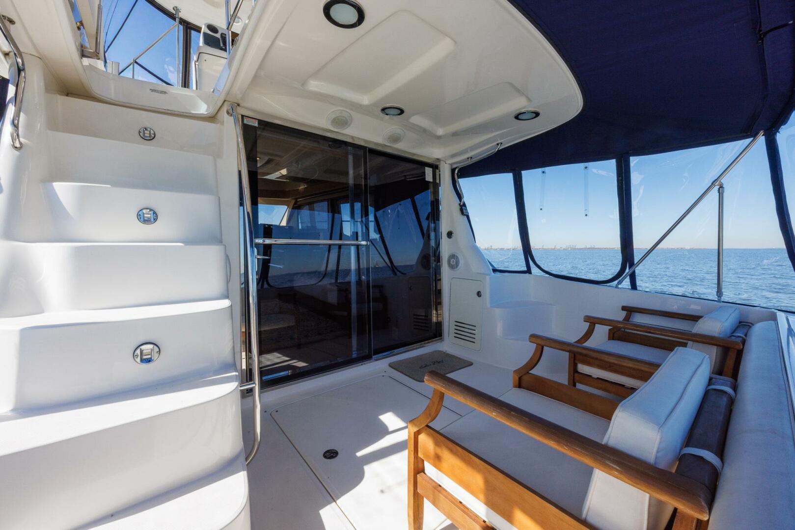 2006 Sea Ray 52 Sedan Bridge - Image 4