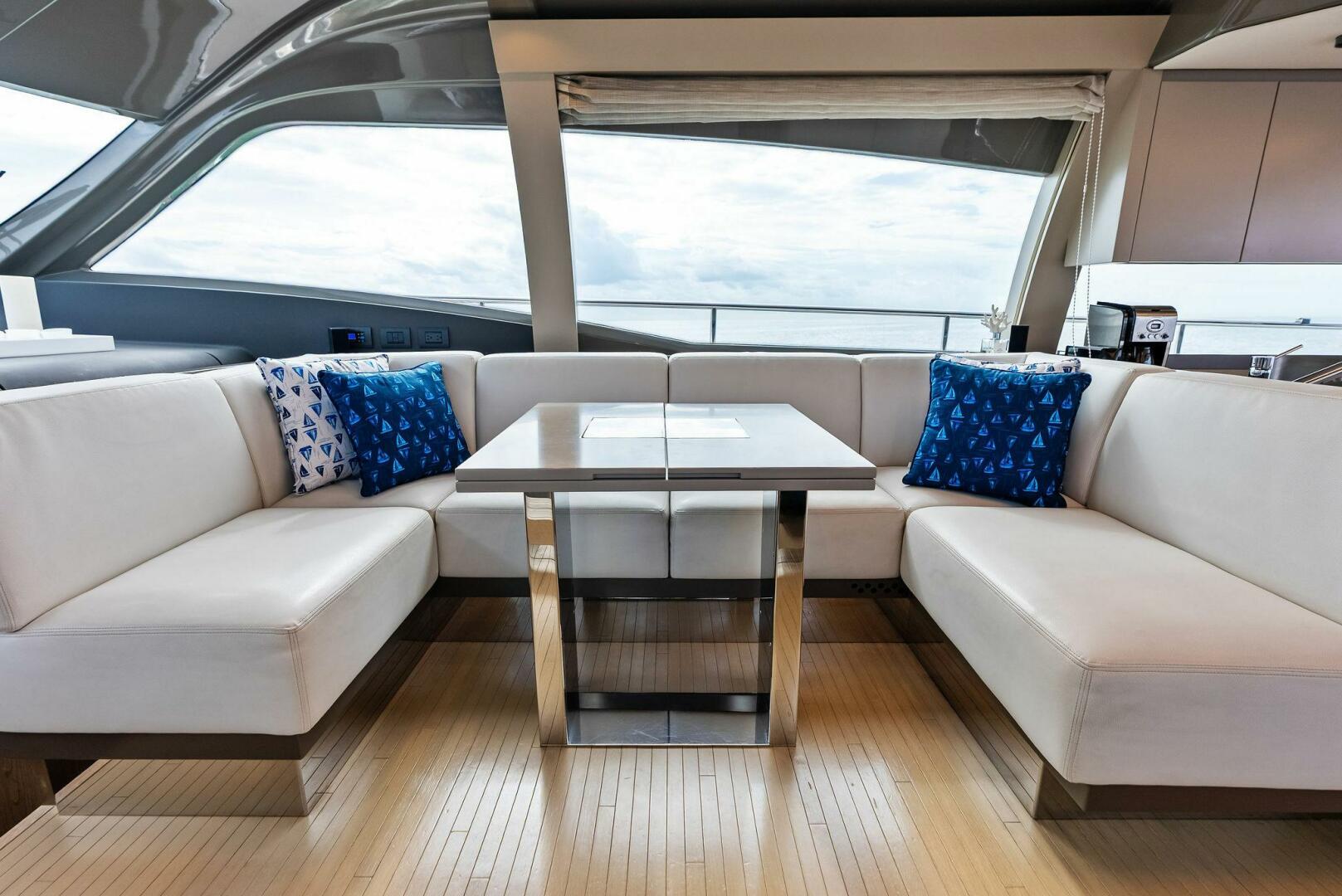 2018 Ferretti Yachts 800 - Image 22