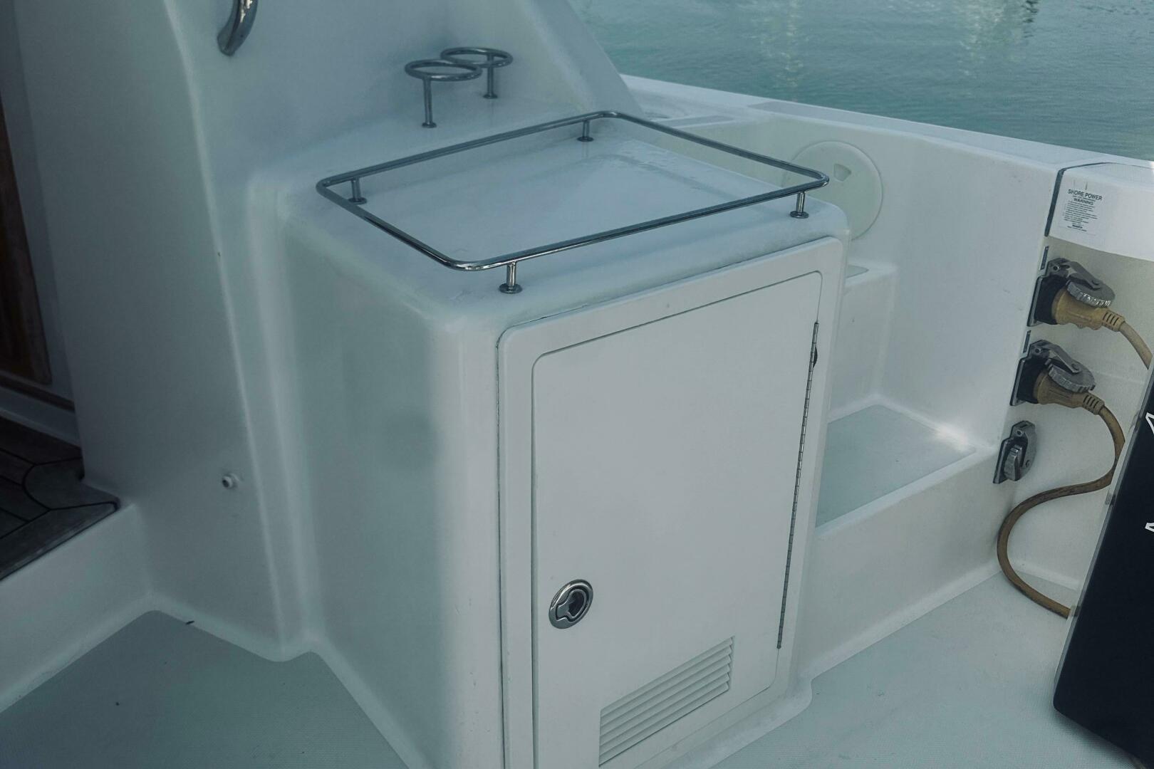 2007 Sabre 34 Express - Image 22