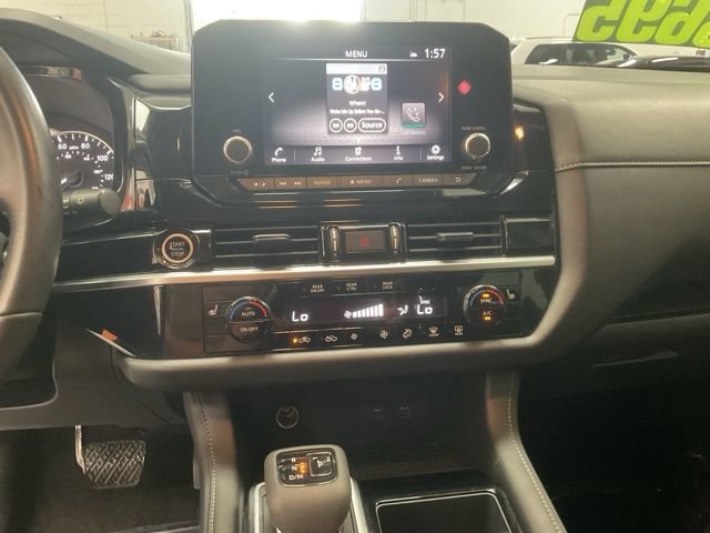 2024 Nissan Pathfinder Utility 4D SV 4WD - Image 22