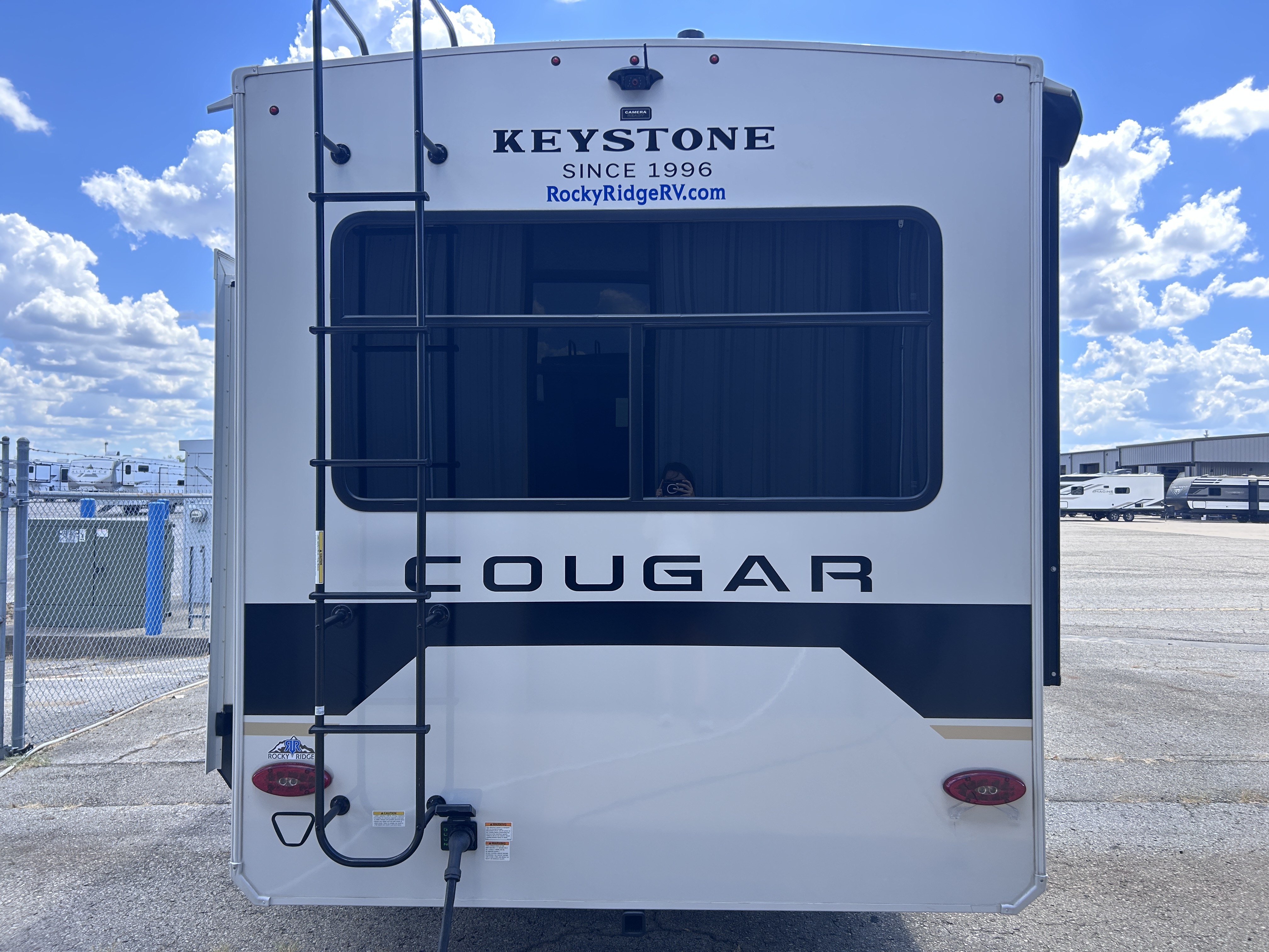 2026 Keystone Cougar Half-Ton 26RES - Image 6