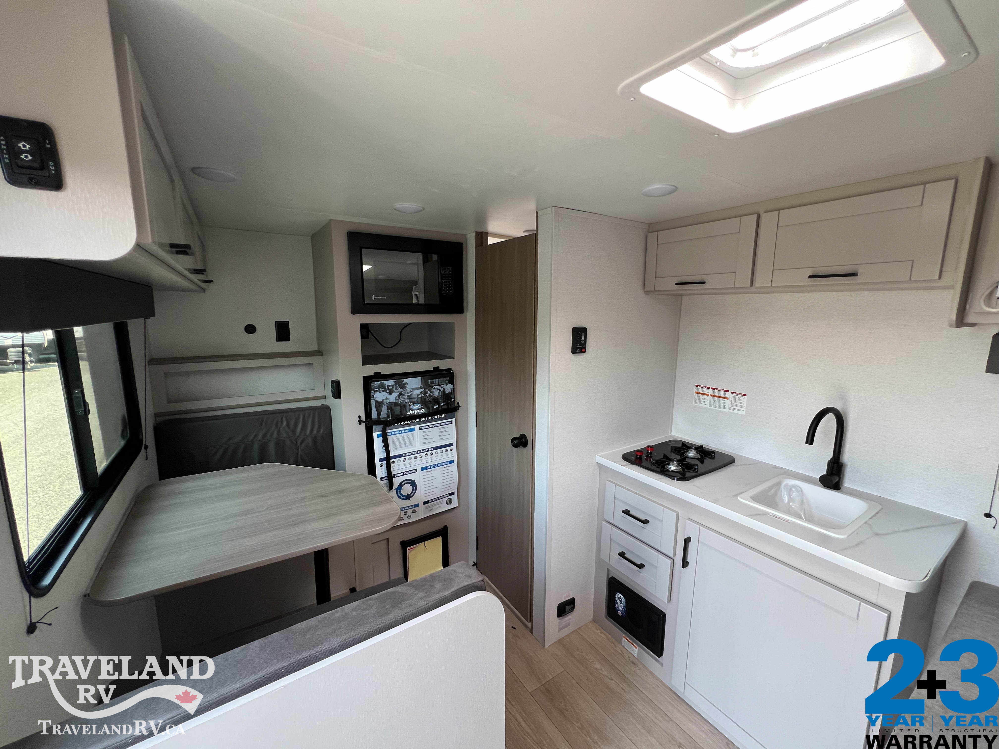 2027 Jayco Jay Flight SLX 130RDW - Image 3