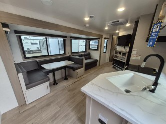 2027 JAYCO JAY FLIGHT 295TBS - Image 12