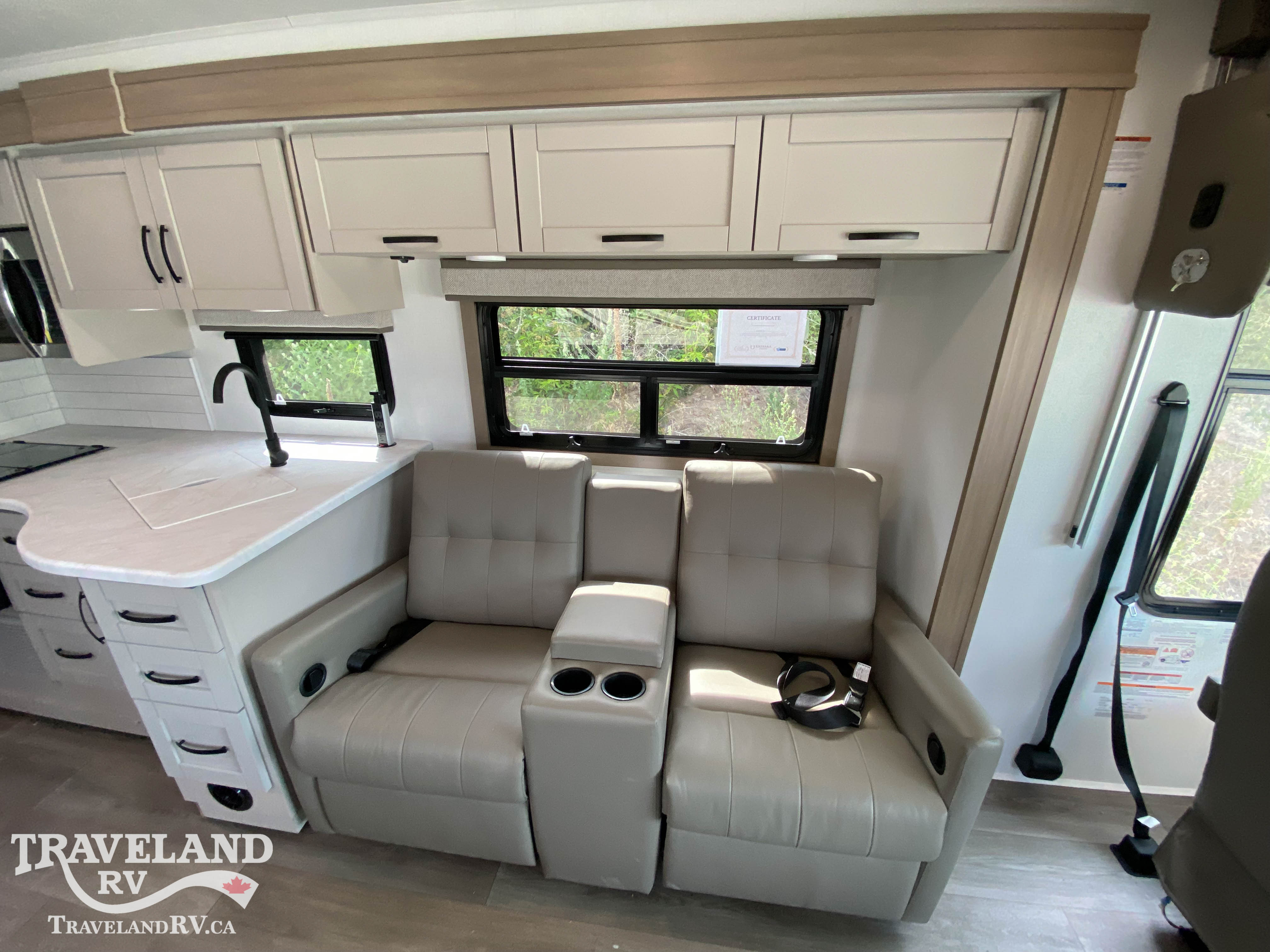 2027 Entegra Coach Vision 29S - Image 14