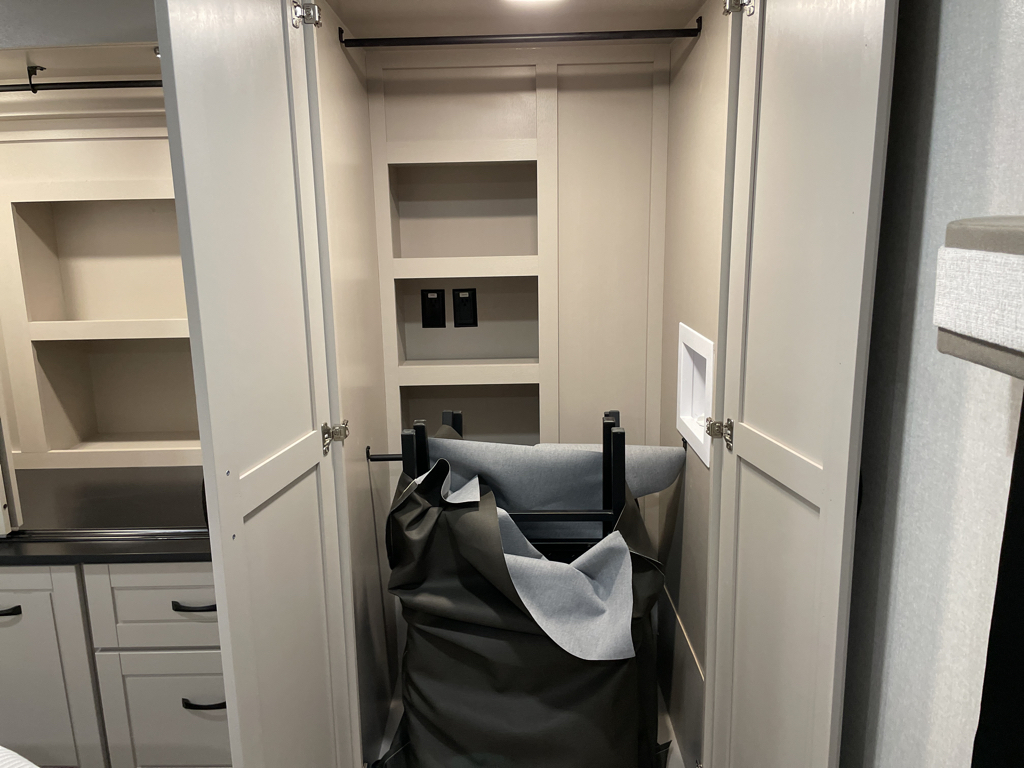 2026 Jayco North Point 310RLTS - Image 28