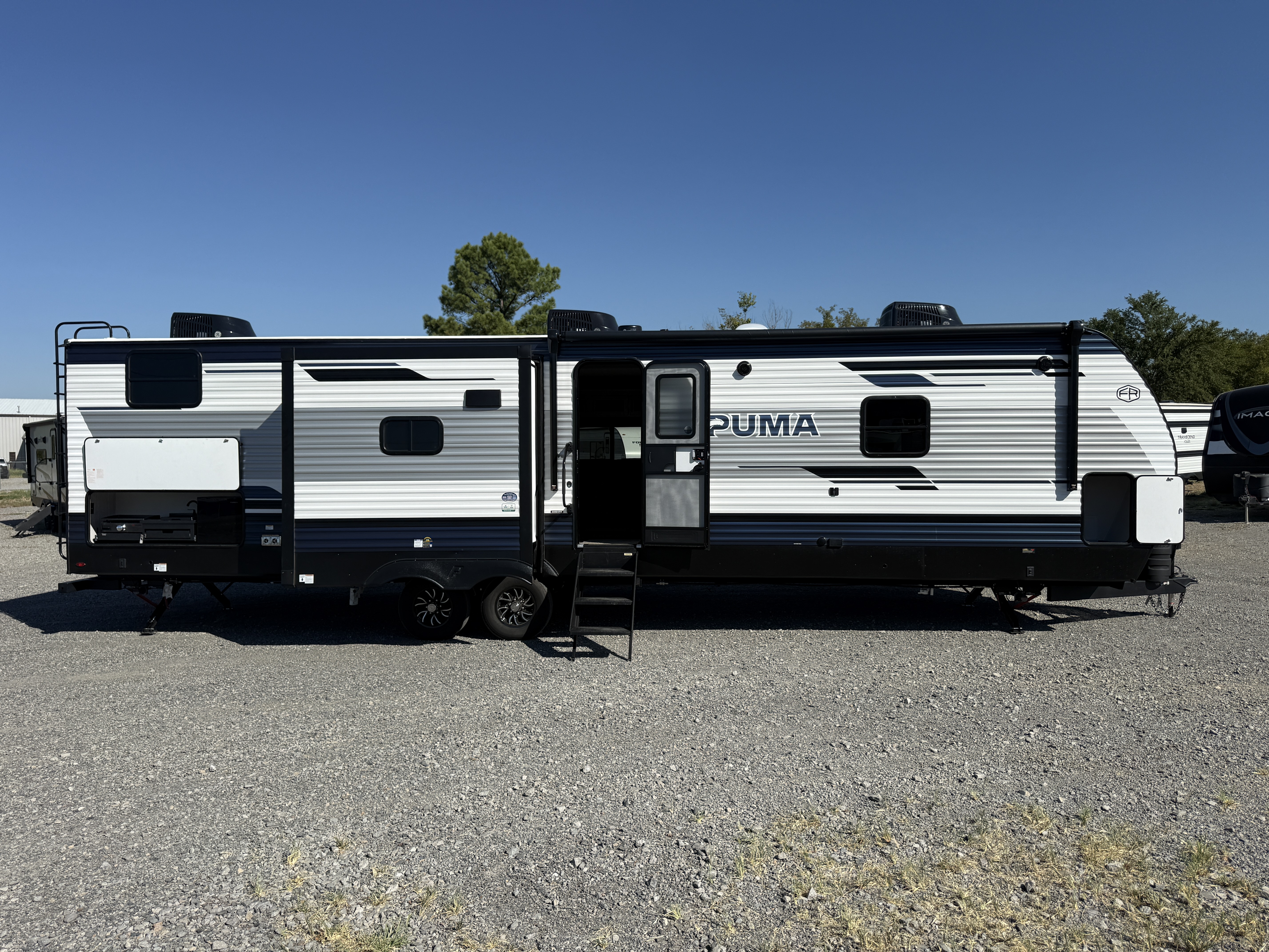 2027 Forest River Puma 32BHFS - Image 8