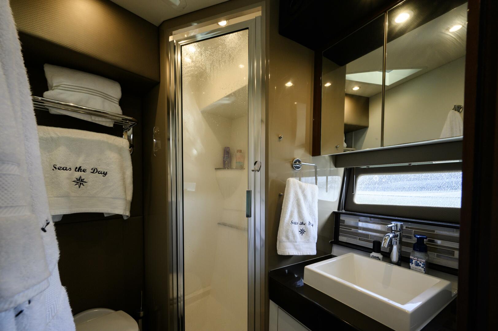 2017 Carver C40 - Image 27