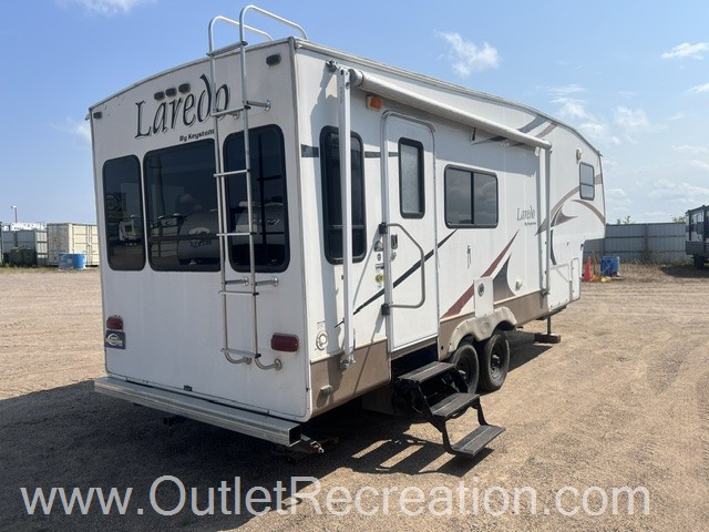 2005 KEYSTONE RV LAREDO 25RL - Image 2