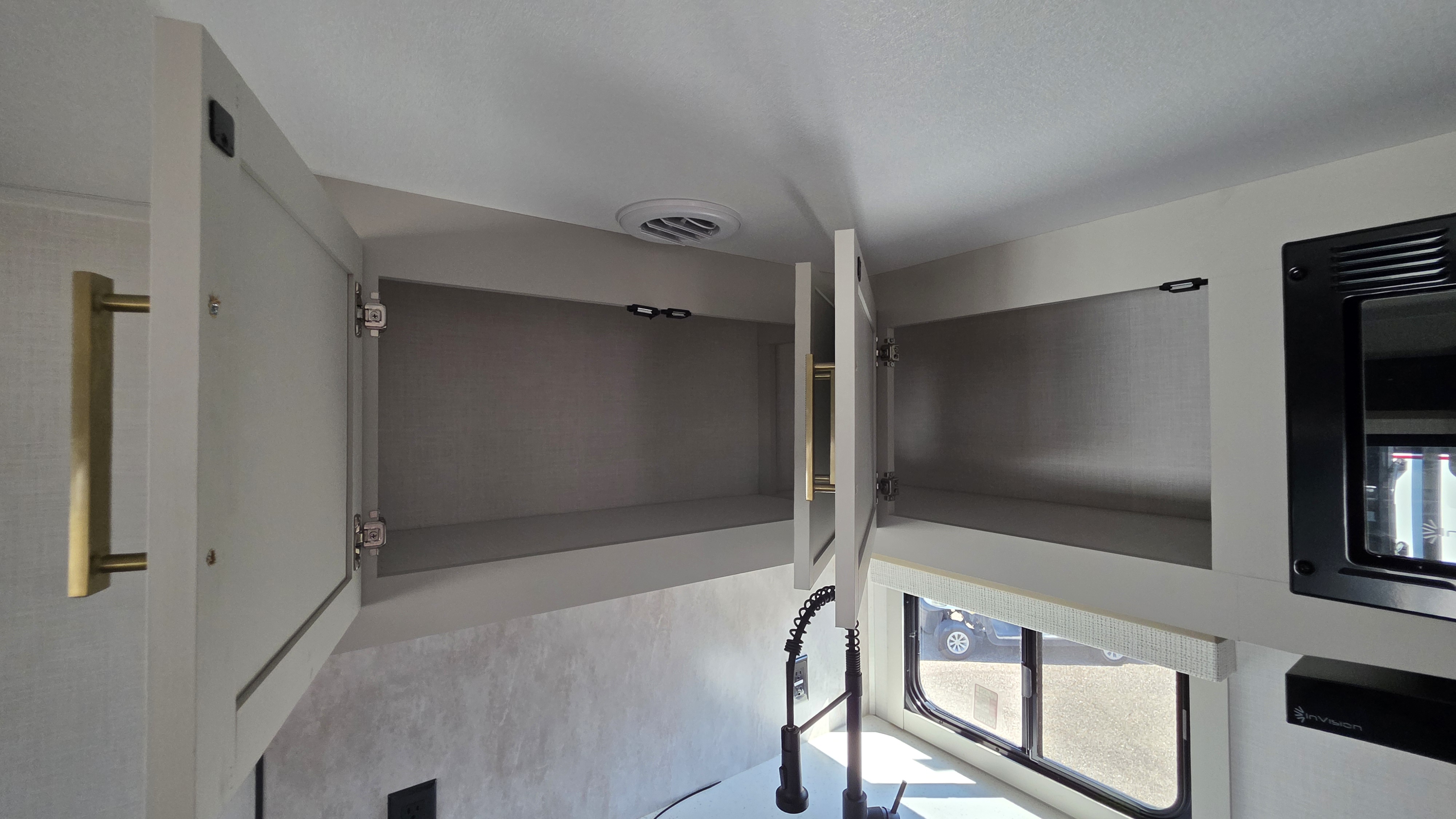 2027 VENTURE RV STRATUS 261VRB - Image 22