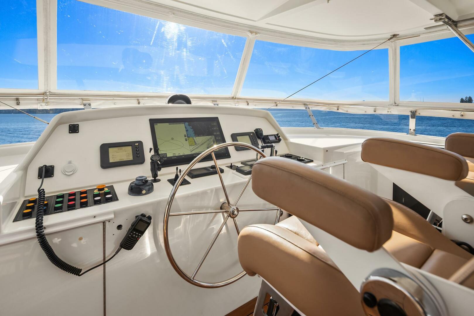 2001 Rayburn Custom Yachts Flush Deck - Image 44