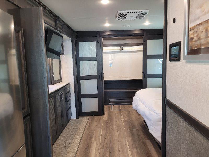 2026 Fleetwood Frontier 38RT - Image 20