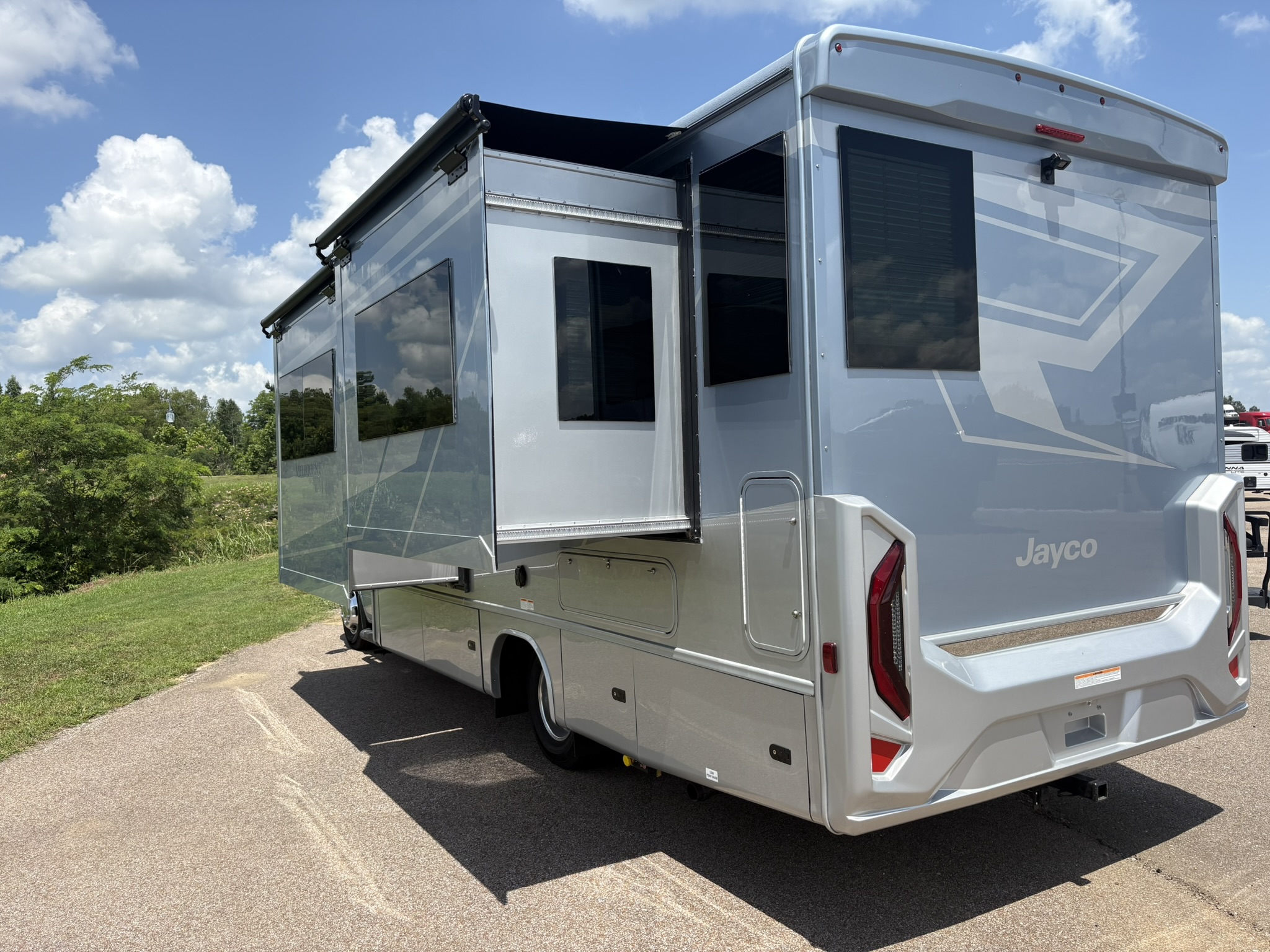 2027 JAYCO MELBOURNE PRESTIGE 25LP - Image 6