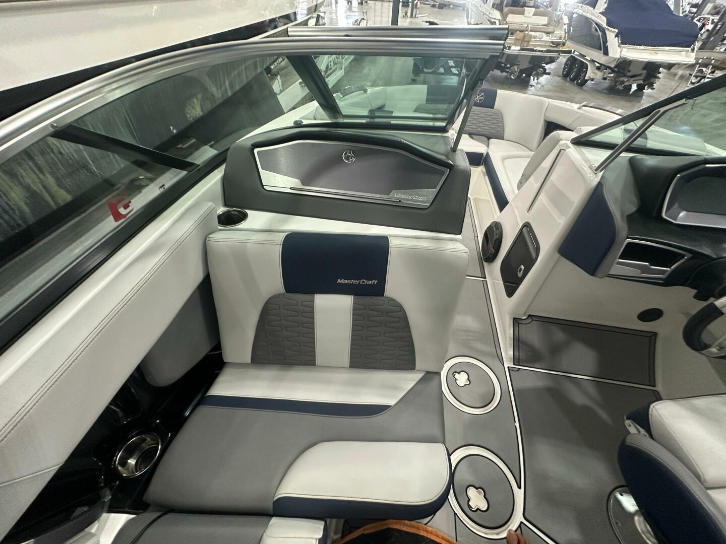 2019 Mastercraft X24 - Image 11