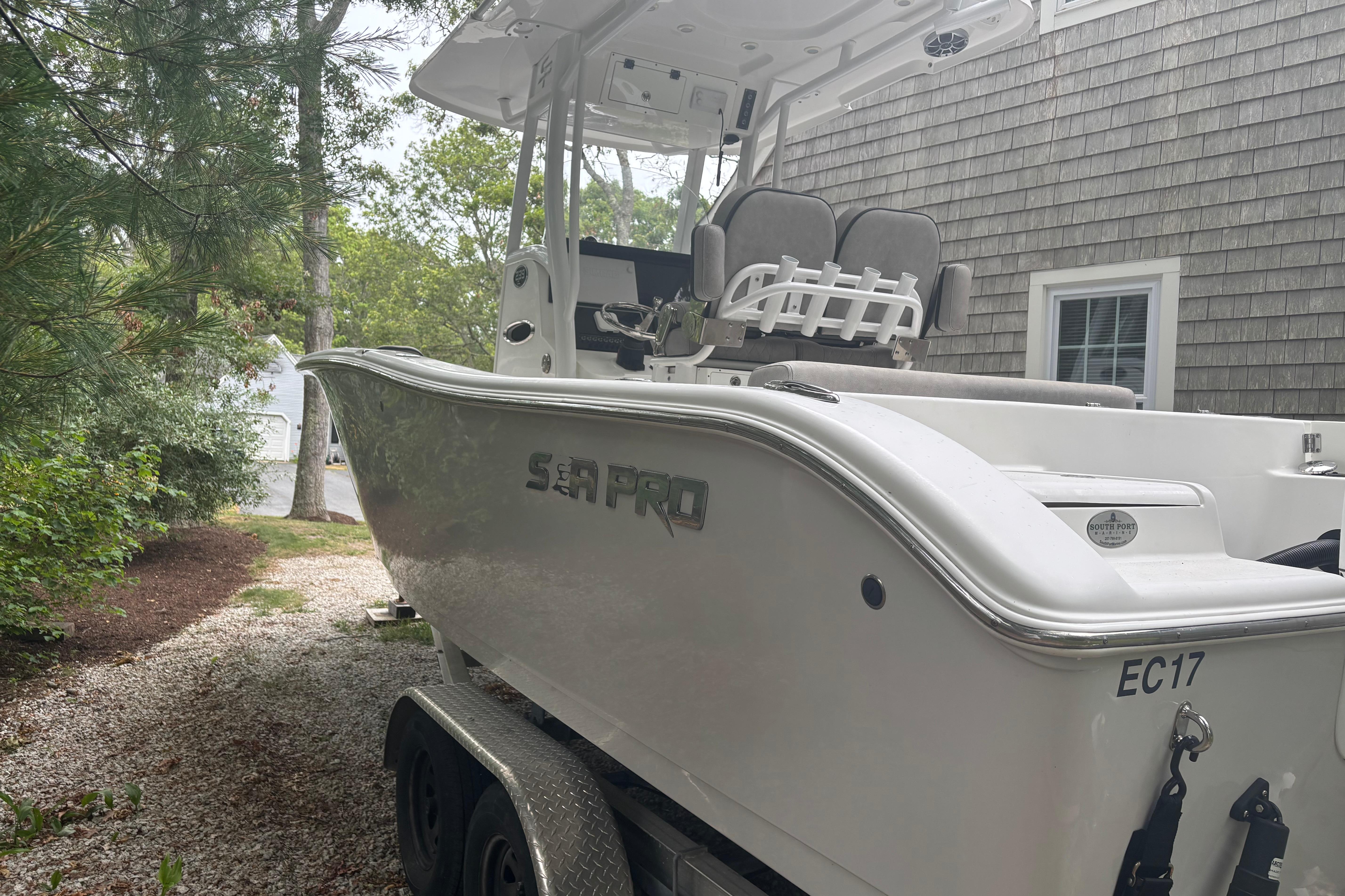 2022 Sea Pro 239 Center Console - Image 4