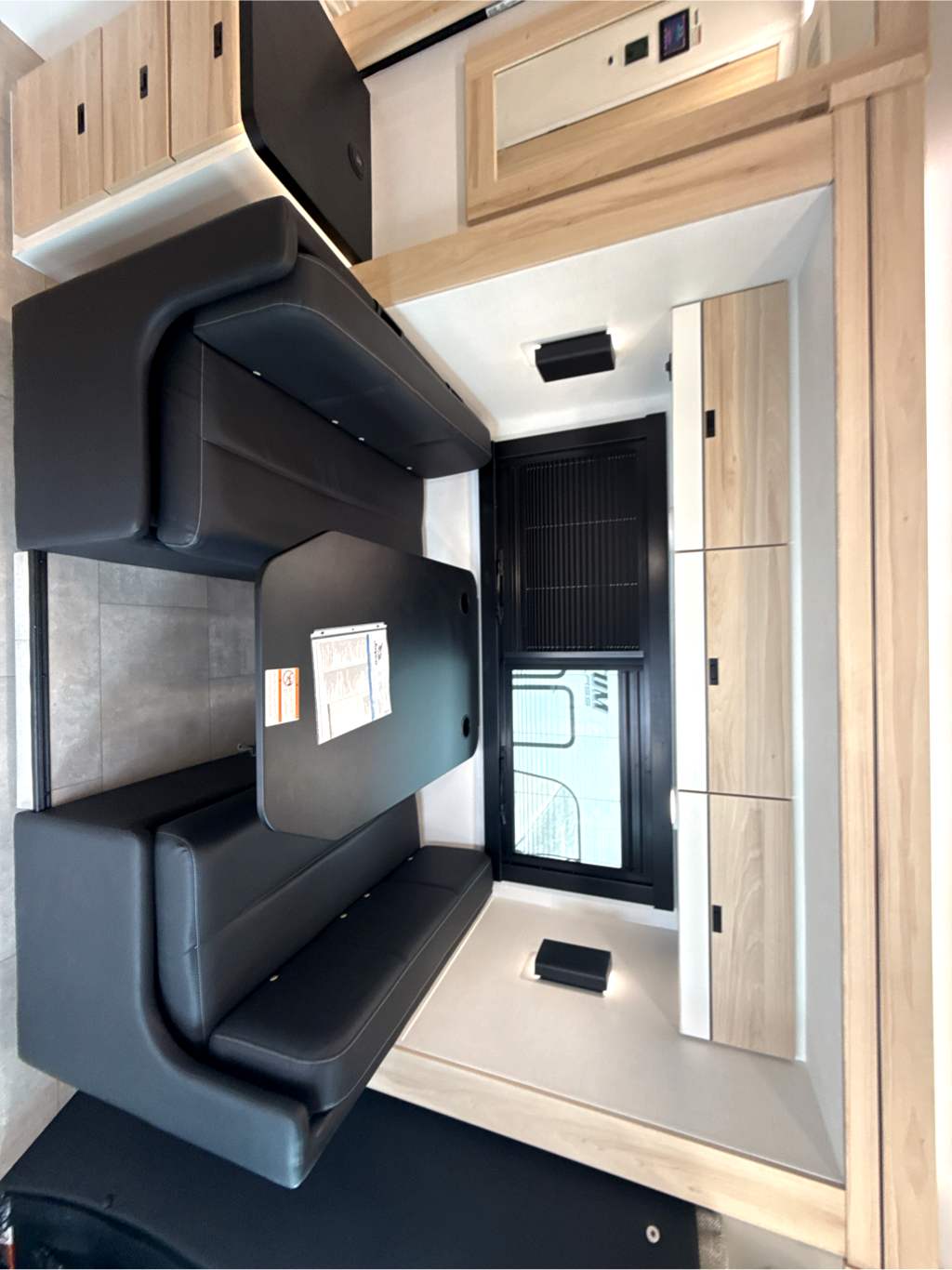 2027 JAYCO MELBOURNE PRESTIGE 25LP - Image 16