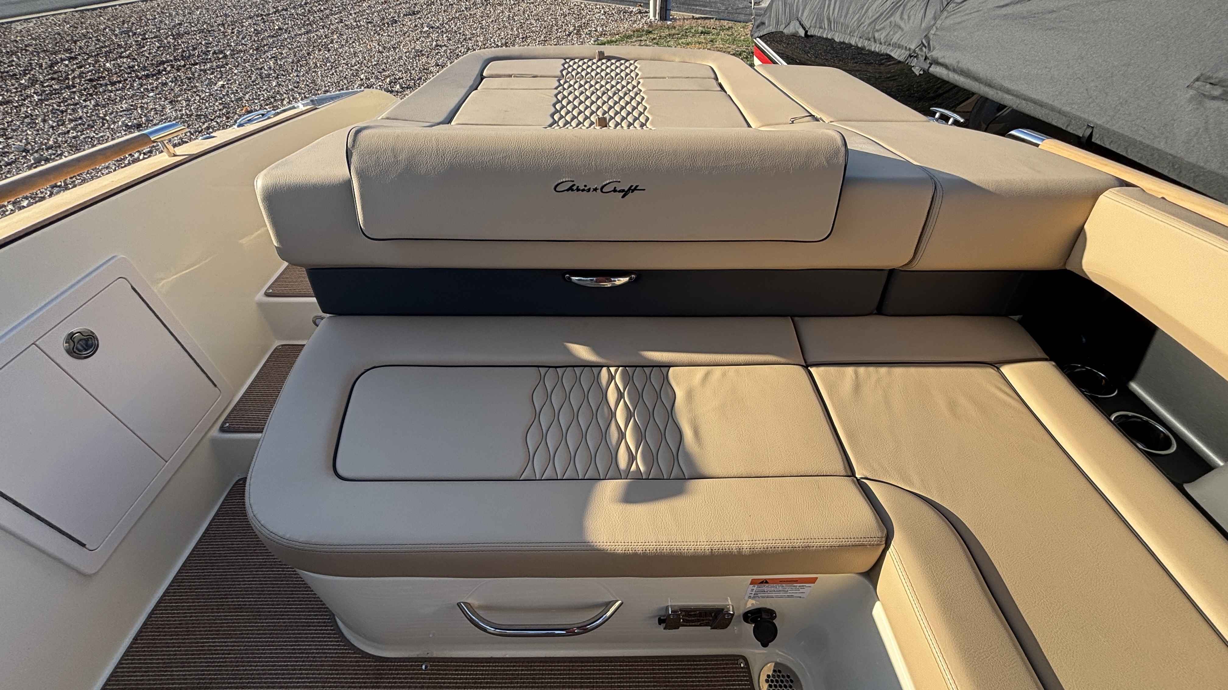 2026 Chris Craft SPORTSTER 28 Sterndrive - Image 12
