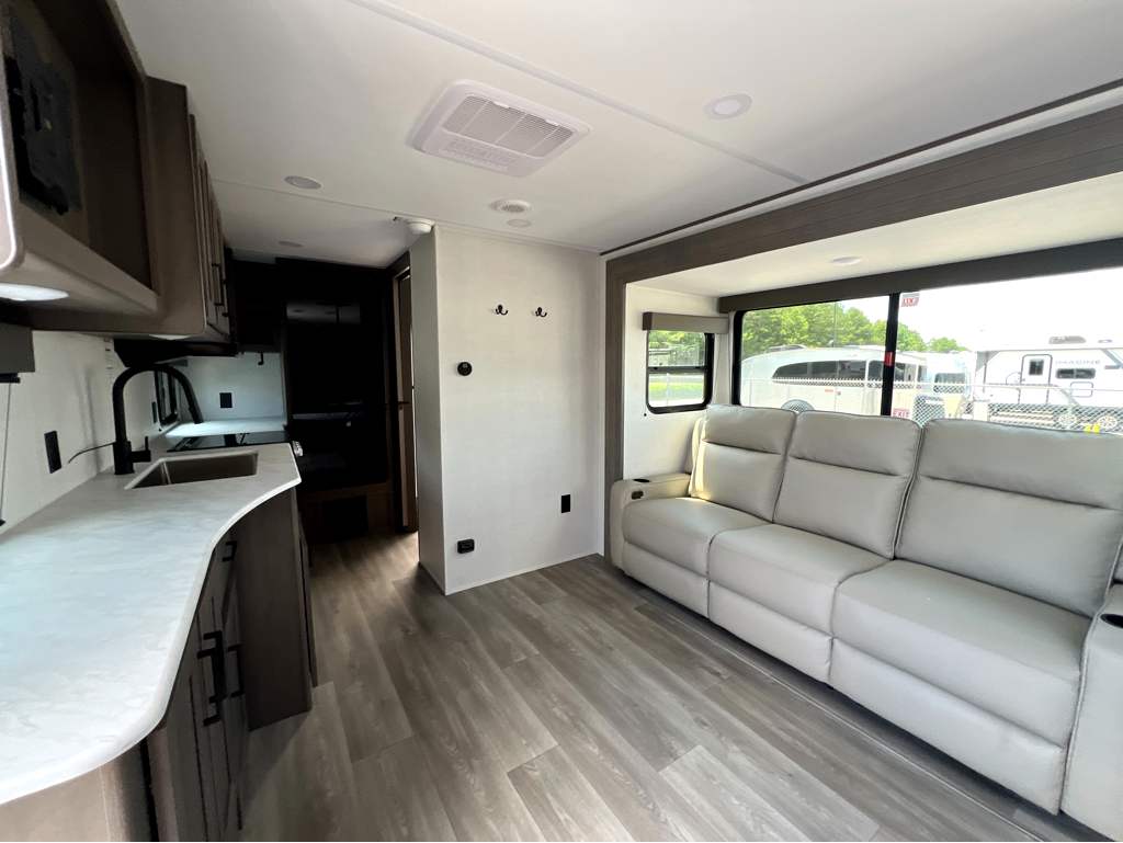 2026 GRAND DESIGN TRANSCEND 20MKX - Image 5