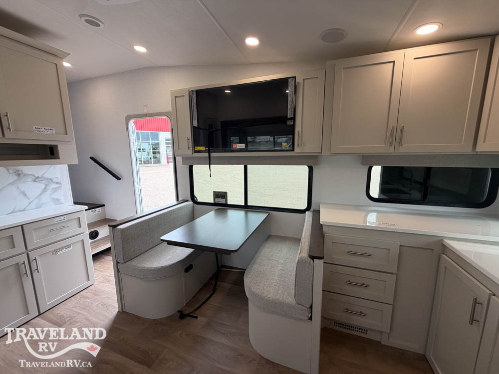 2027 Alliance RV Avenue 23ML - Image 12