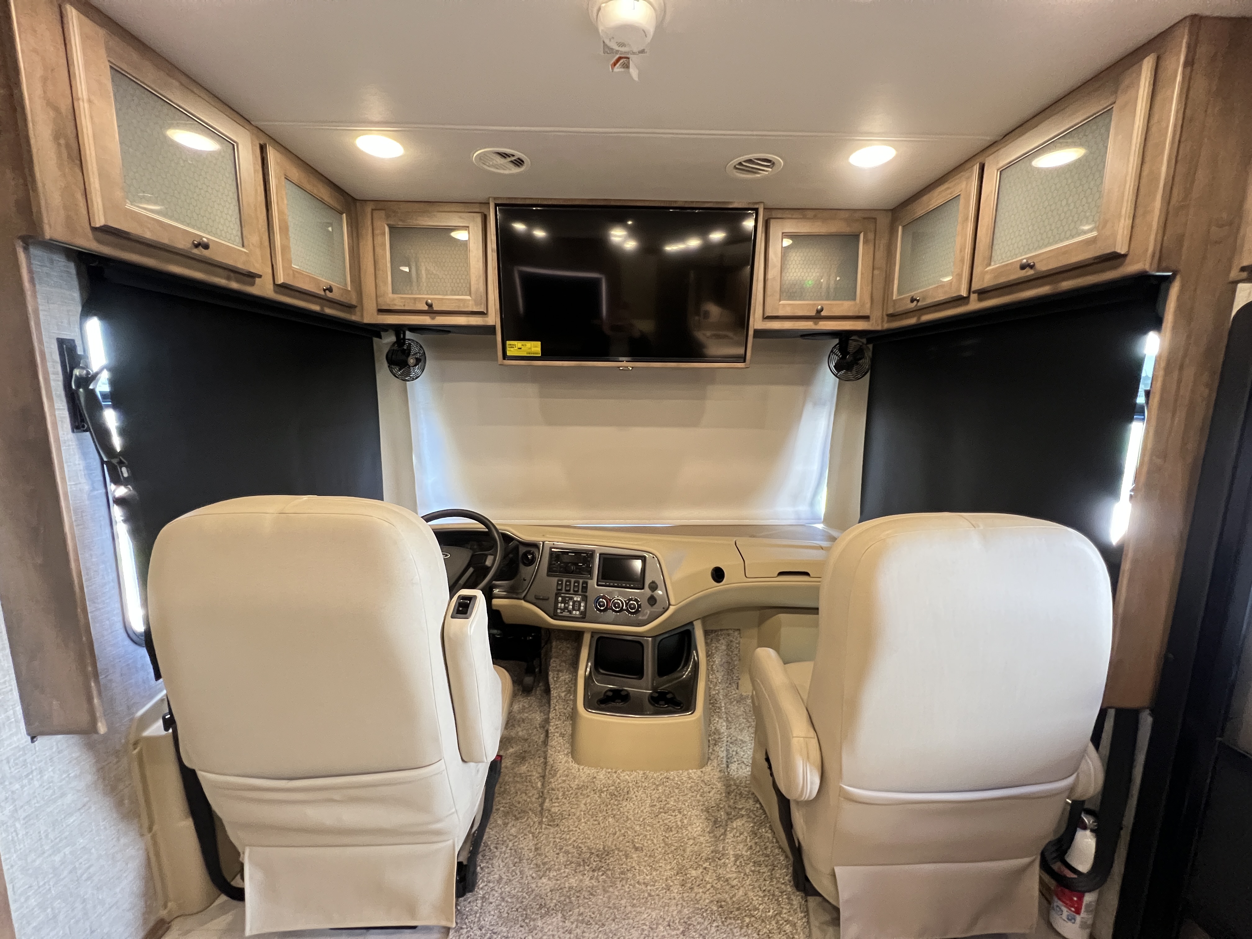 2025 Tiffin Open Road Allegro 34 PA - Image 13