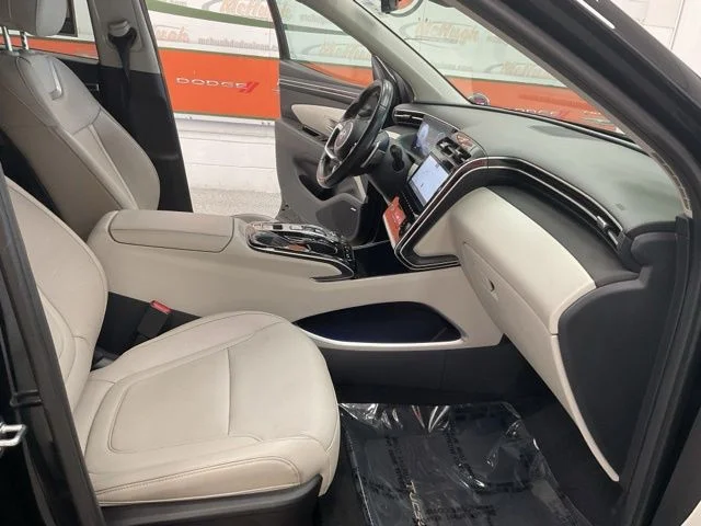 2023 Hyundai Tucson Utility 4D Limited AWD - Image 24