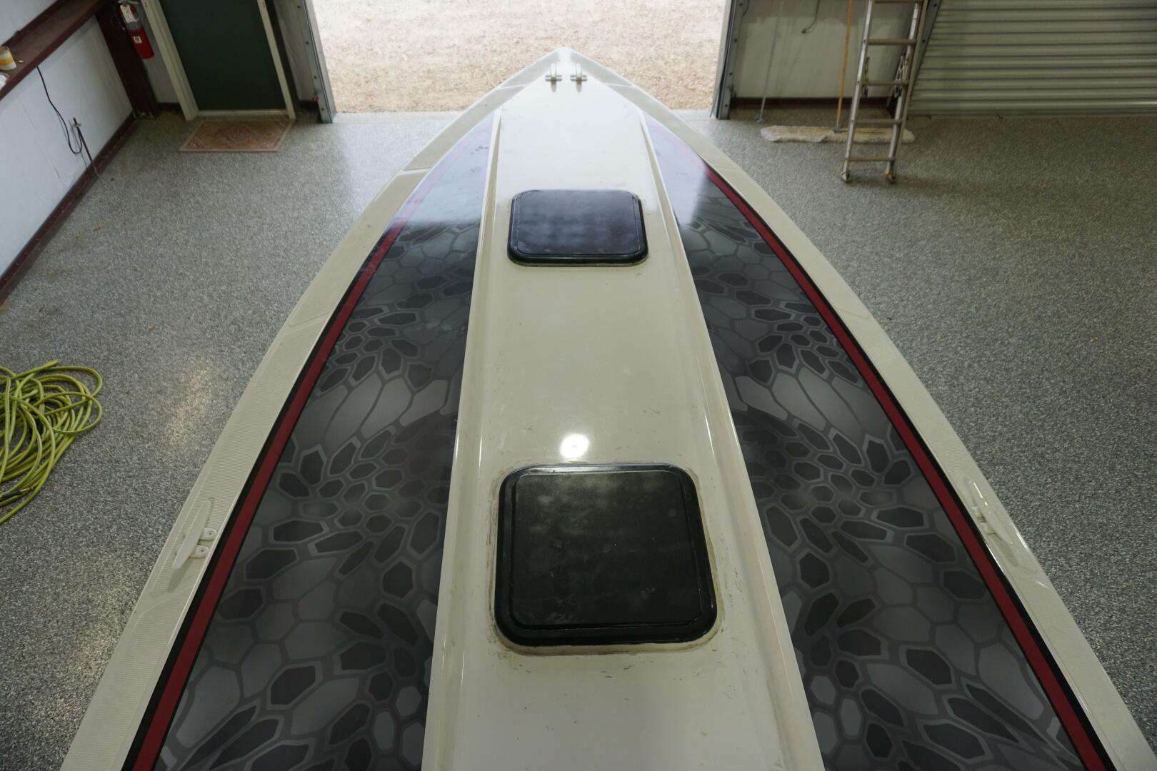 1998 Active Thunder 32 CC - Image 31