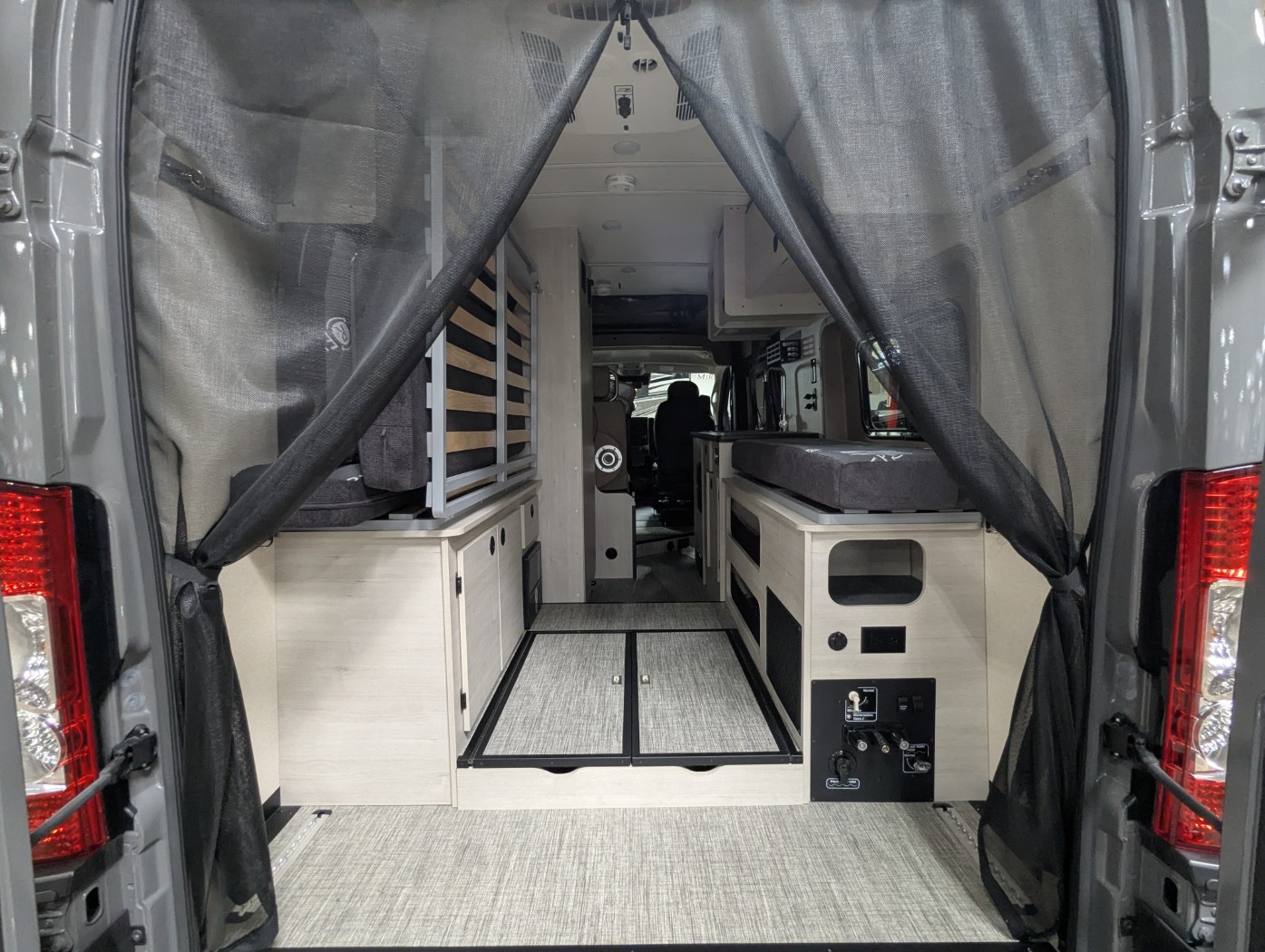 2027 Winnebago Solis 59PX - Image 9