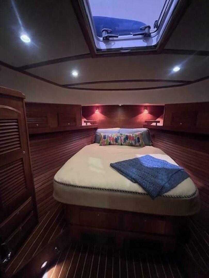 2011 Sabre 40 Sedan - Image 38