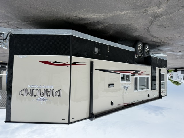 2027 Ice Castle Diamond Edition 8X26V - Image 1