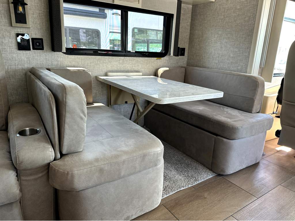 2019 TIFFIN ALLEGRO 34 PA - Image 20