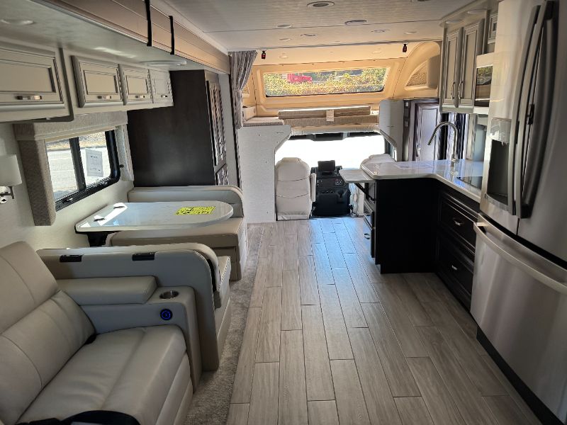 2025 Entegra Coach Accolade XL 37K - Image 28