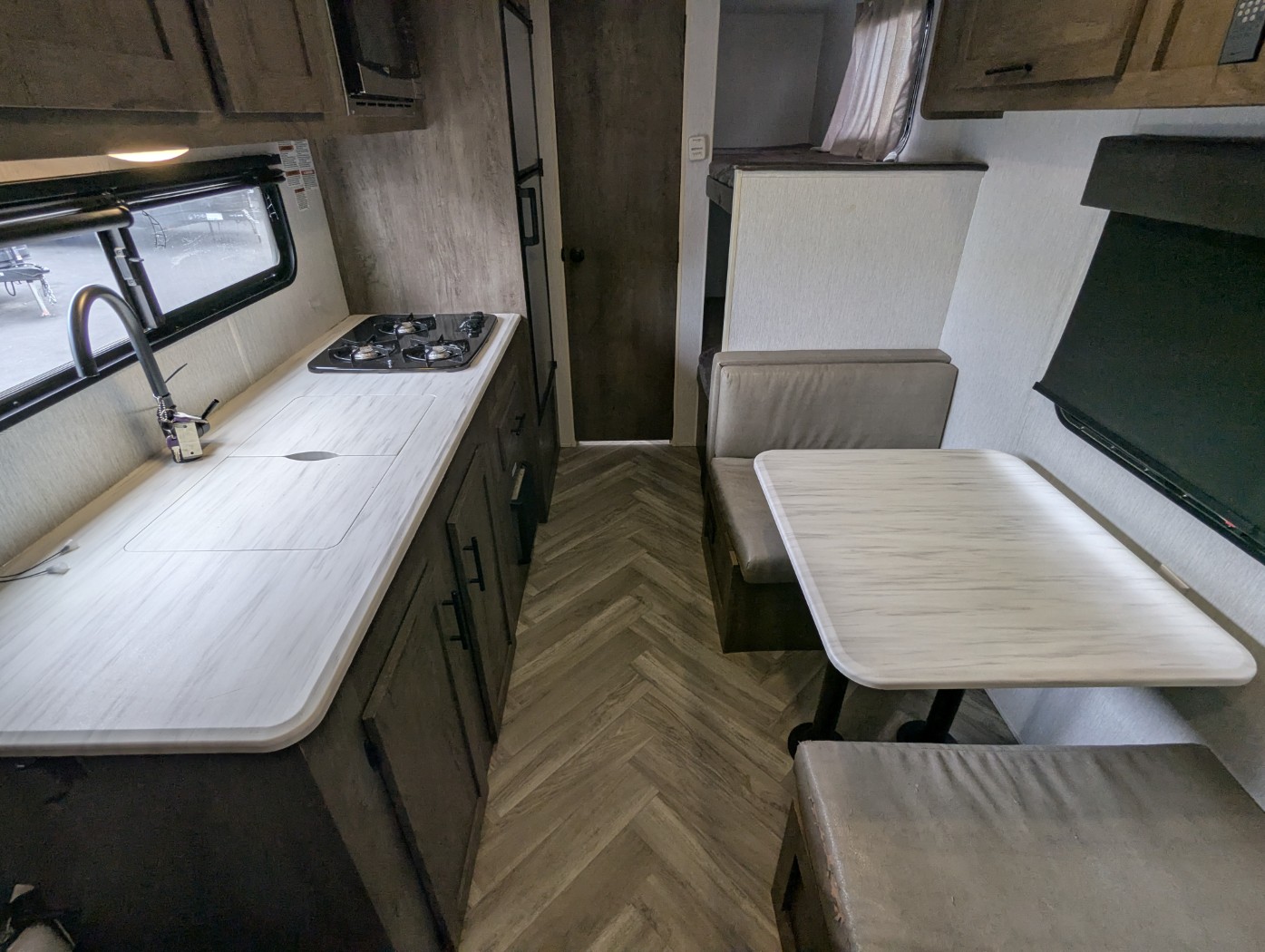 2022 Forest River EVO 177BQ - Image 11