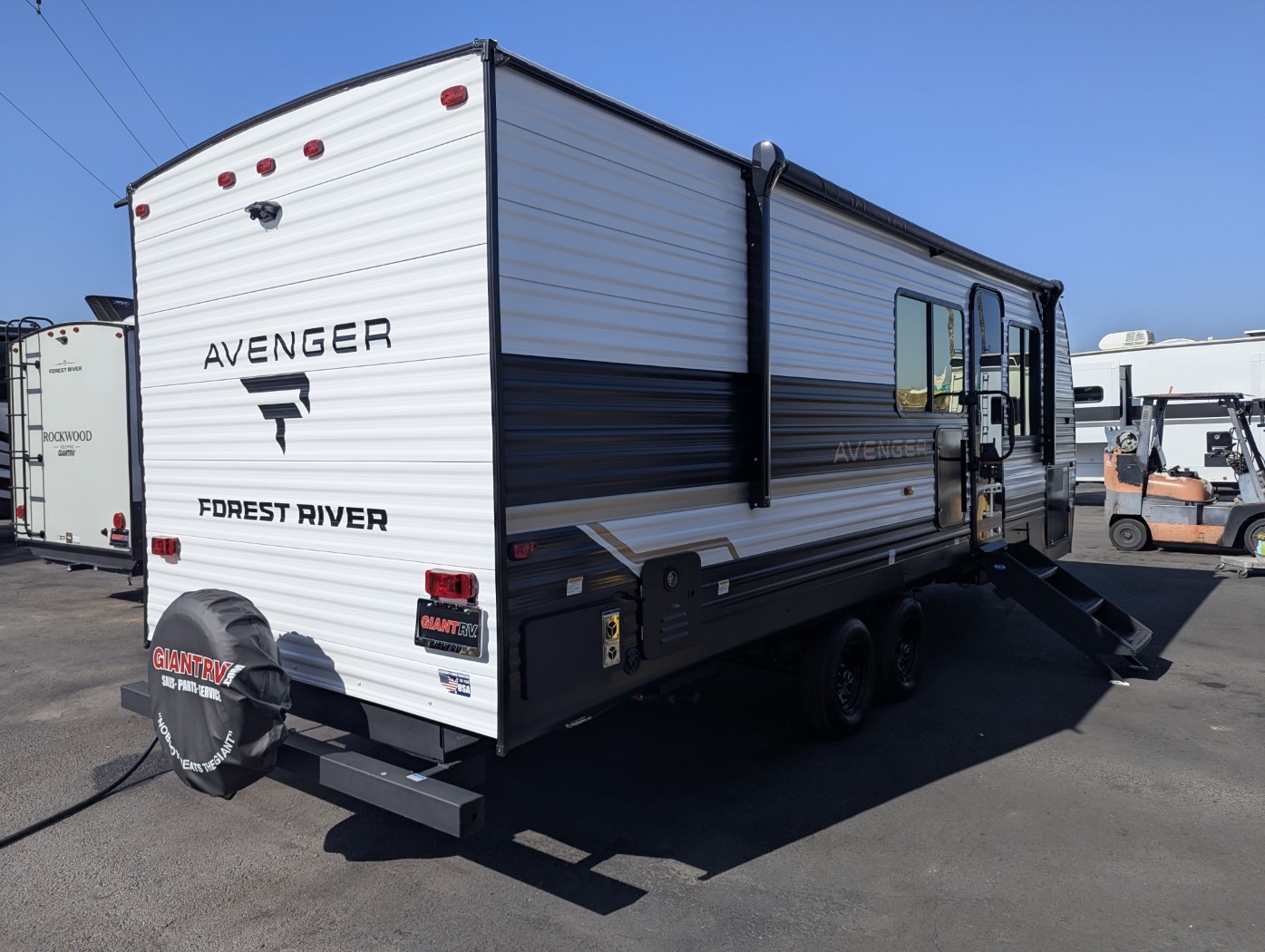2027 Forest River Avenger 25RBS - Image 7