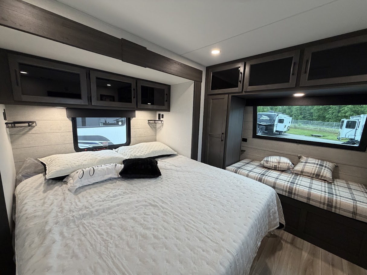 2026 VENTURE RV SPORTTREK 343VIK - Image 71