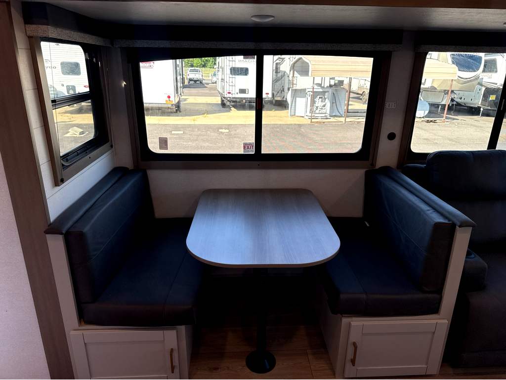 2027 JAYCO JAY FLIGHT 290RLS - Image 11