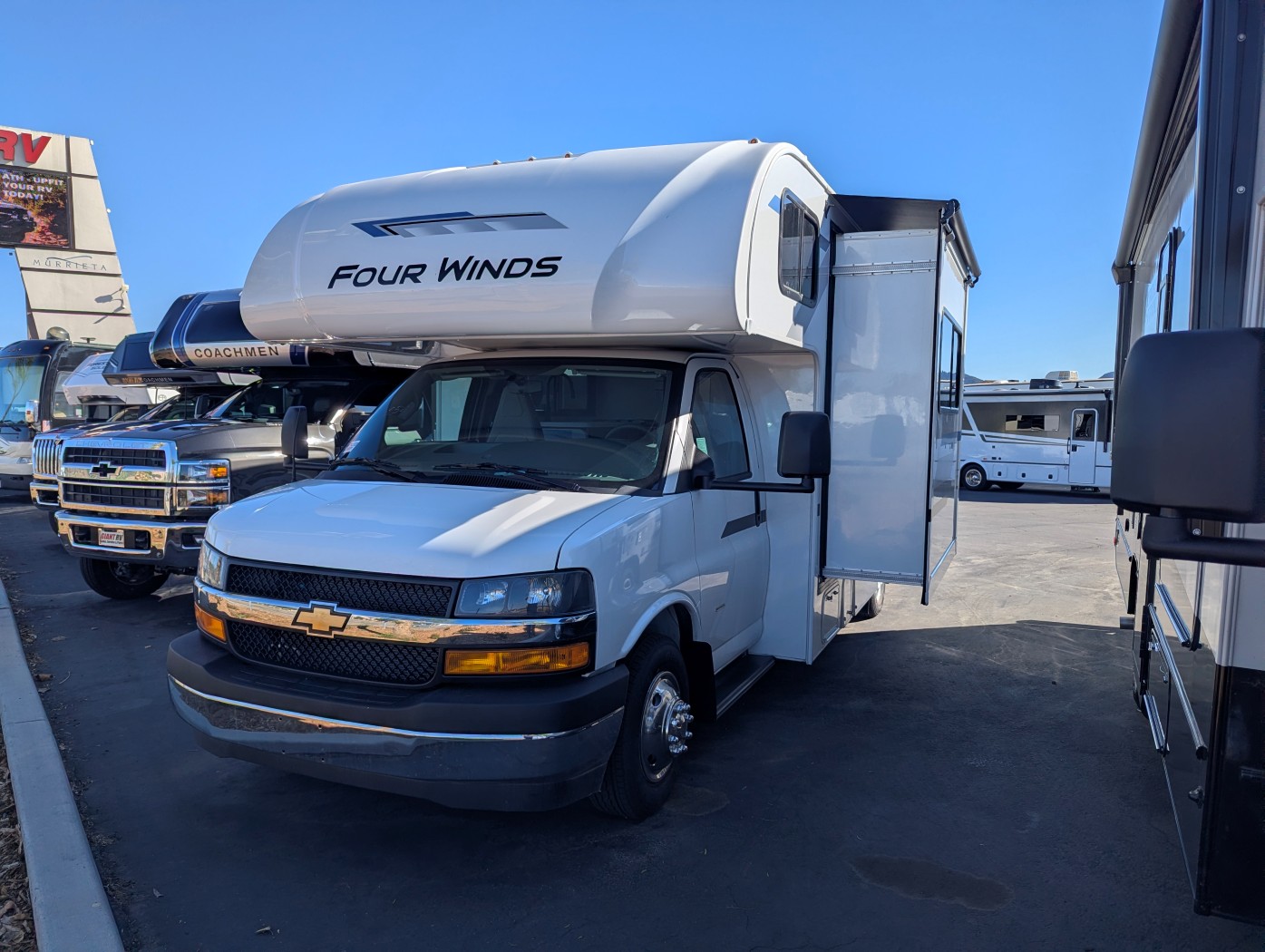 2027 Thor Motor Coach Four Winds 25Z - Image 2
