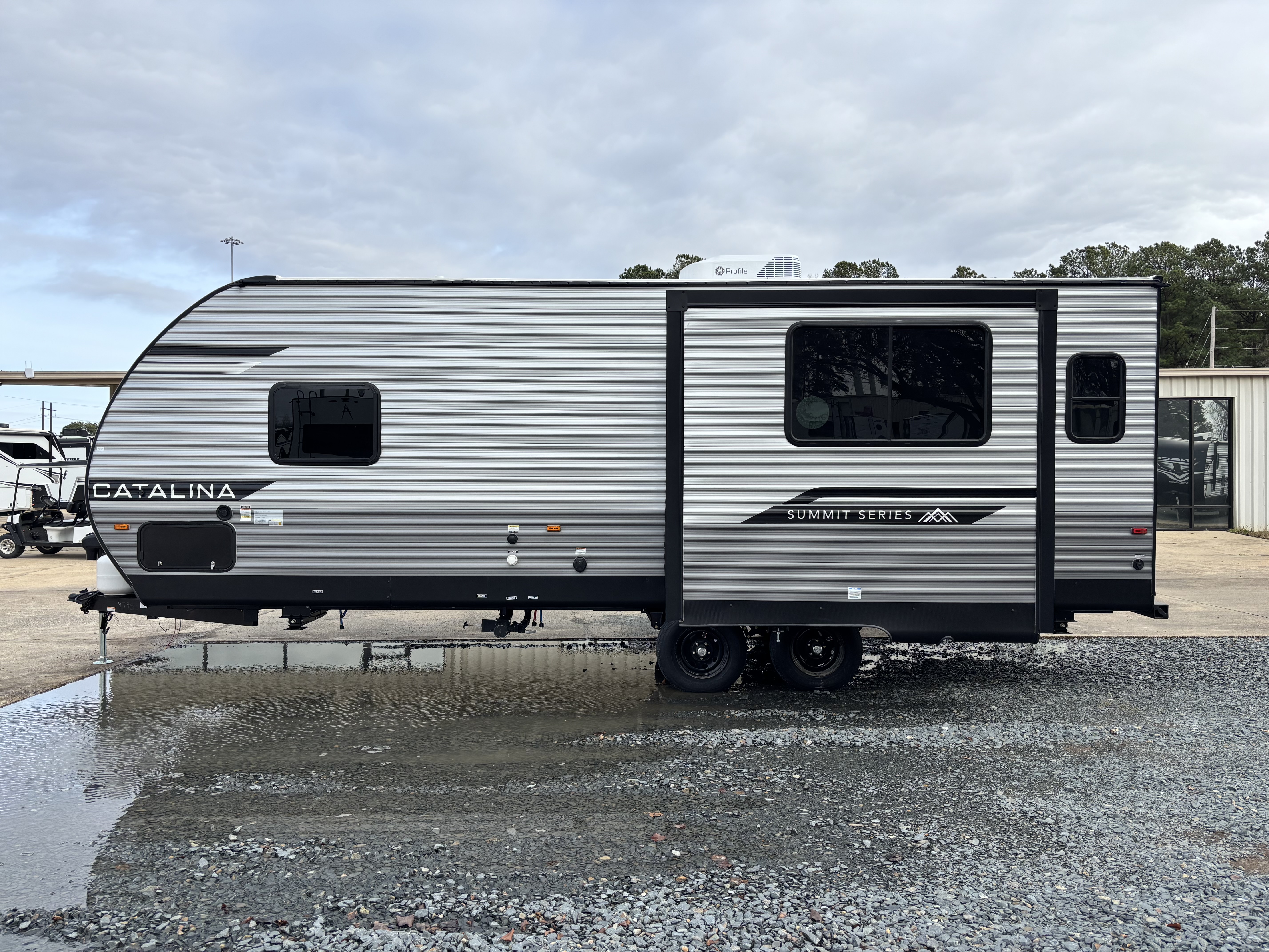 2026 Coachmen Catalina Summit Series 8 231MKS - Image 4