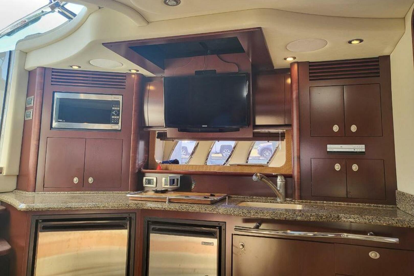 2007 Sea Ray 400 Sundancer - Image 23