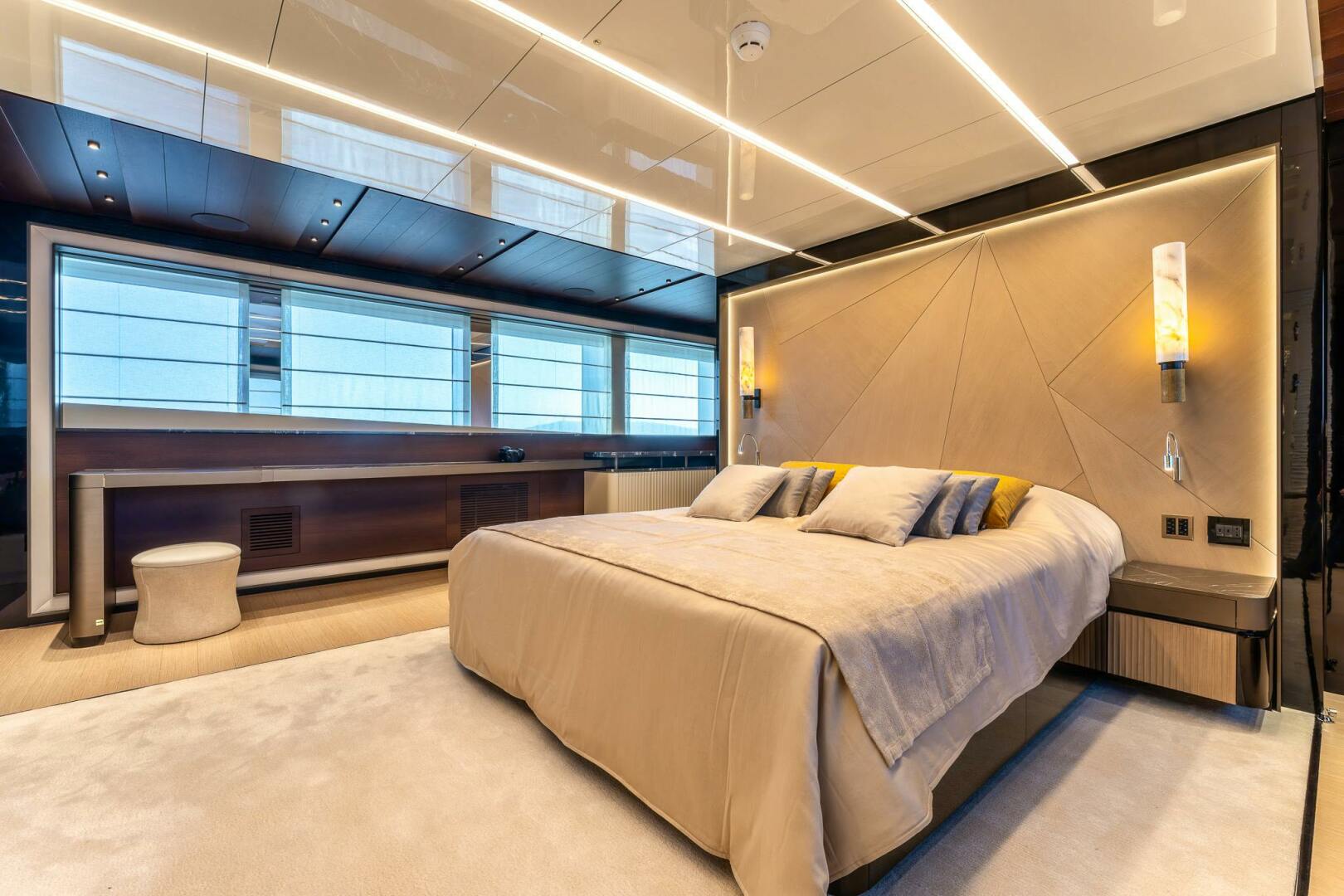 2024 AES Yacht - Image 30