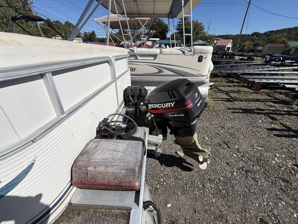 2002 Sylvan 16 E - Image 6