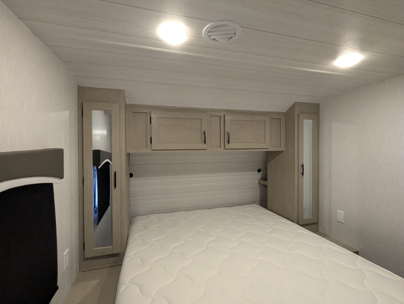 2024 Forest River EVO Southwest T2500 - Image 34