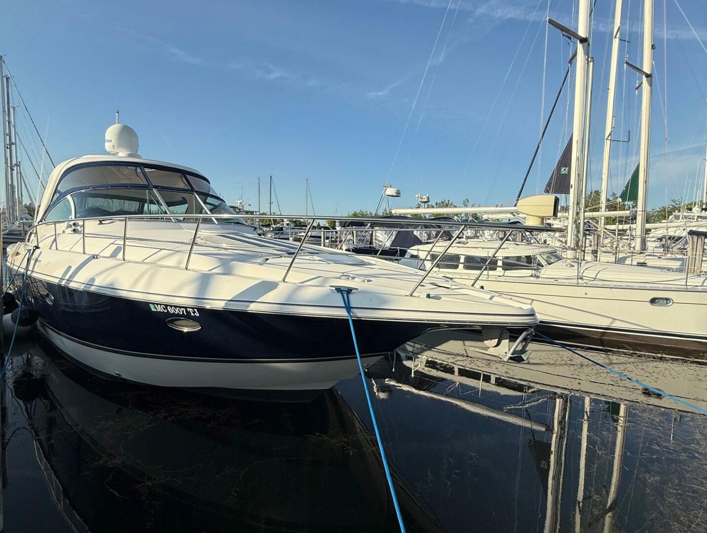 2006 Cruisers Yachts 420 Express - Image 33