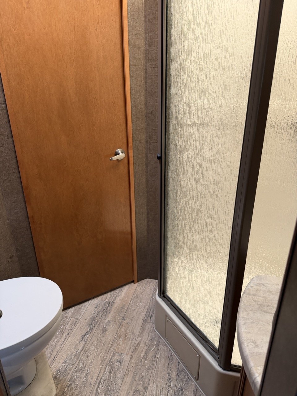 2017 Thor Motor Coach Four Winds Super C 35SB - Image 20