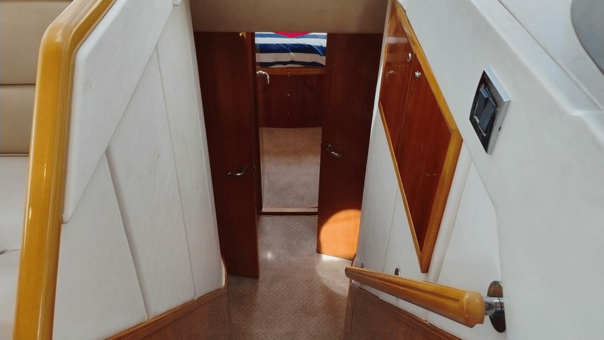 2001 Viking Princess 72 - Image 22
